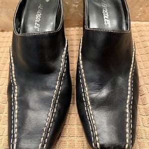 Vintage Aerosoles Brown Leather Heels